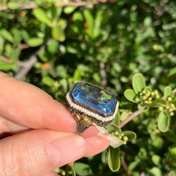 Antique 1920s Art Deco Sterling Silver Blue Glass Stone Ring w/seed pearls - Picture 4 of 8